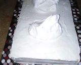 A picture of step 6 of Strawberries cake.