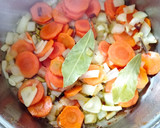 Foto del paso 1 de la receta: Patas de pollo en escabeche