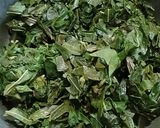 Foto langkah ke 3 dari resep Gulai Daun Singkong Rencah Udang.