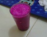 Foto langkah ke 2 dari resep Donat buah naga merah.