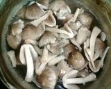 Foto langkah ke 1 dari resep Pepes jamur merang.