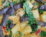 A picture of step 12 of Green Curry Chicken with Winter Melon.