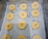 Foto langkah ke 5 dari resep Nagasari Cokelat Potong.