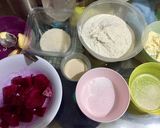 Foto langkah ke 1 dari resep Red Dragon Fruit Bun - Banh Mi Thanh Long Nui.