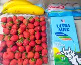 Foto langkah ke 1 dari resep Smoothies Pisang Sunpride Strawberry.