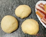 Foto del paso 3 de la receta: Coca salada de panceta adobada