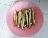 Foto langkah ke 2 dari resep Stick Terong Tortilla.