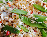 Foto del paso 6 de la receta: Arroz con tirabeques, setas y espinacas