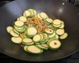 A picture of step 6 of Spaghetti with Zucchini & Fried Lemon.