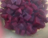 Foto del paso 4 de la receta: Patamuslos al spiedo y ensalada de remolacha, papa, huevo y ajo
