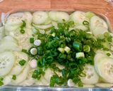 Une image de l'étape 1 de Salade de concombre à la hongroise.