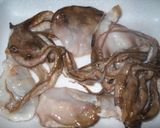 Foto del paso 1 de la receta: Pulpitos españoles con pimentón
