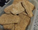 Foto del paso 5 de la receta: Milanesas de berenjena sin sal con papas al horno