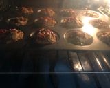 Foto langkah ke 4 dari resep Apple Raisin Oats Muffins 🍏.