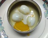 A picture of step 4 of Steamed Egg Curry.