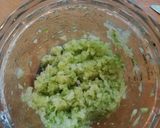 A picture of step 5 of Fruit ice cream kiwi and apple.
