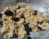 Foto del paso 3 de la receta: Galletitas de avena con pasas y nueces