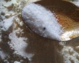 A picture of step 2 of Onion thepla.