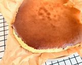 Foto langkah ke 7 dari resep Burnt Basque Cheesecake.