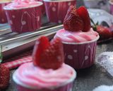 Foto langkah ke 5 dari resep Vanilla Cup Cake.