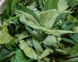 Foto langkah ke 1 dari resep Gulai Daun Singkong.