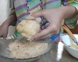 A picture of step 5 of Bread bonda.
