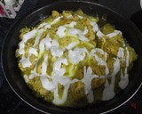 Foto del paso 3 de la receta: Pollo con patatas y salsa con pesto