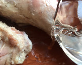 Foto del paso 3 de la receta: Cordero lechal al horno, con timbal de verduras