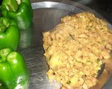 भरवां शिमला मिर्च(Bharwa shimla mirch recipe in Hiindi) रेसिपी चरण 3 फोटो