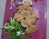 Foto langkah ke 1 dari resep Spaghetti Goreng Bumbu Kari.
