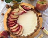 Foto del passaggio 7 della ricetta Crostata con gelee alle pesche e panna cotta