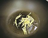 Foto langkah ke 3 dari resep Tumis kacang polong dan jamur kuping.