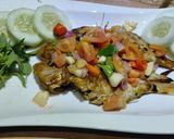 Foto langkah ke 6 dari resep Ikan panggang saus tiram tabur sambel dabu-dabu.
