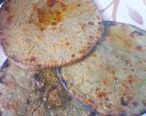 A picture of step 4 of Bajre ki roti.