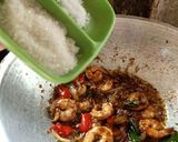 Foto langkah ke 6 dari resep Mie Goreng Lada Hitam.