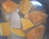 Foto del paso 1 de la receta: Tarta de calabaza y queso de base integral