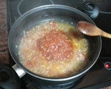 Foto del paso 3 de la receta: Garbanzos con longaniza fresca y huevos fritos