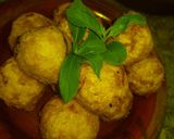 A picture of step 5 of Yam balls.