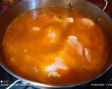 Foto del paso 6 de la receta: Milhojas de patatas con pollo 🐓 al horno y vino en reducción de su propio jugo