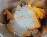 A picture of step 2 of Mango almond kulfi.