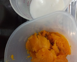Foto del paso 1 de la receta: Panna cotta de calabaza con crujiente de avena y galletas 🎃🥄