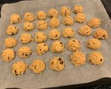 Foto del paso 3 de la receta: Cookies con gotas de chocolate
