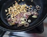 A picture of step 1 of Peanut chutney for idli dhosa.