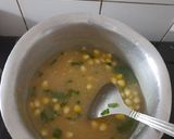 A picture of step 5 of Sweet Corn Soup.