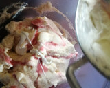 Foto del paso 8 de la receta: Mousse de frambuesa con helado de chocolate blanco