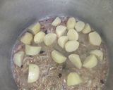 A picture of step 2 of Beef yakhni pulao.