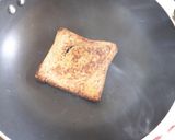 A picture of step 2 of Egg Avocado Toast.
