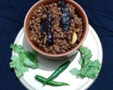 ढाबा स्टाईल कोल्हापूरी अख्खा मसुर रेसिपी (Dhaba Style Kolhapuri Akkha Masoor Recipe In Marathi) रेसिपी स्टेप 9 फोटो 