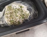 Foto del passaggio 4 della ricetta Petto di tacchino alle erbe cotto a bassa temperatura