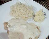A picture of step 5 of Creamy steak.